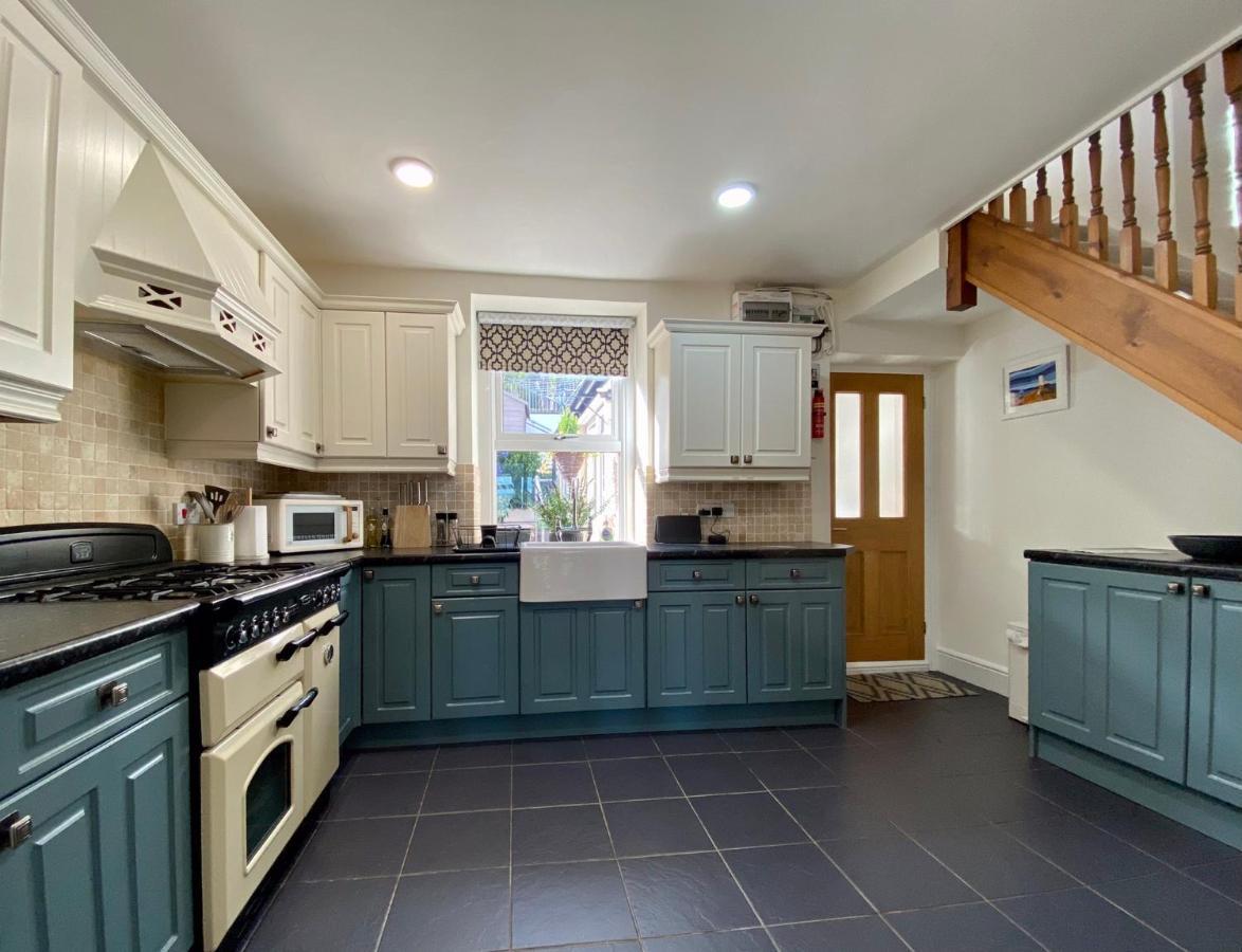 Llandudno Boutique Style Seaside Retreat With Stunning Views Βίλα Rhôs-on-Sea Εξωτερικό φωτογραφία